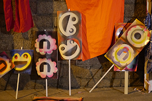Installation by Frog King (Kwok Mang Ho), Chancery Lane, Central, 26 September 2014