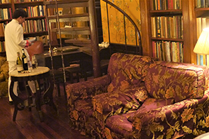 Library of the China Club, Central, 3 October 2014
