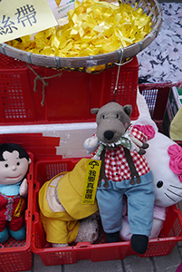 'Lufsig' at the Admiralty Umbrella Movement occupation site, Harcourt Road, 15 November 2014