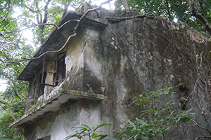 Abandoned house, Ma On Shan Country Park, 29 November 2014