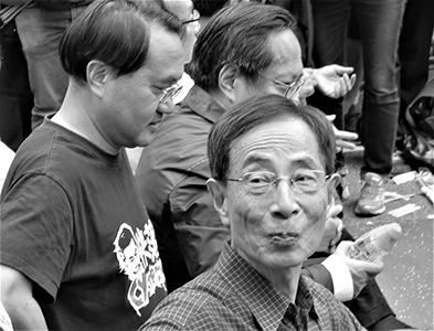 Martin Lee at the Admiralty Umbrella Movement occupation site on its final day, Harcourt Road, 11 December 2014