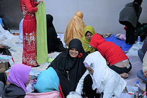 Indonesian domestic helpers enjoying their day off near Victoria Park, Causeway Bay, 14 December 2014