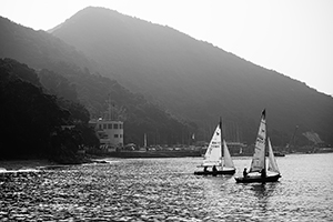 View from the path between Repulse Bay and Deep Water Bay, Hong Kong Island, 18 January 2015