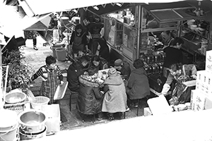 Street food stall, Mee Lun Street, Central, 31 January 2015