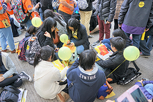 Rally near Statue Square following a pro-democracy march from Victoria Park to Central, Chater Road, 1 February 2015