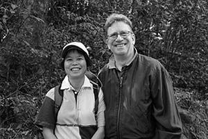 Friends met on a hike, Harlech Road, The Peak, 8 February 2015