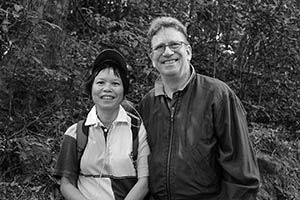 Friends met on a hike, Harlech Road, The Peak, 8 February 2015
