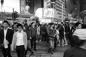 Street scene at night, East Point Road and Hennessy Road, Causeway Bay, 18 February 2015