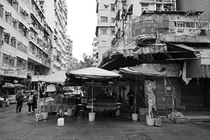 Street scene at the junction of Poplar Street and  Ki Lung Street, Prince Edward, 21 February 2015