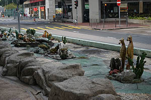 Seahorses under a flyover, Tai Kok Tsui Road, Tai Kok Tsui, 21 February 2015