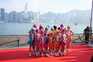 Posing for a group photo, Tsim Sha Tsui waterfront,  29 March 2015