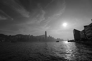 Victoria Harbour and Hong Kong Island viewed from the Tsim Sha Tsui Promenade, 29 March 2015