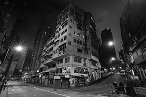 Street scene at night at the junction of Queen's Road West and Hollywood Road, Sheung Wan, 18 March 2015