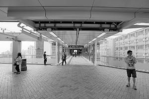 Overhead walkway linking the HKU campus and a lift tower providing access to the MTR HKU station, Pokfulam, 18 March 2015