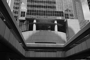IFC 1 , Central, 5 April 2015
