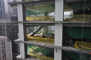 Building under construction, Causeway Bay, 12 April 2015