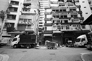 Jervois Street, Sheung Wan, 6 April 2015