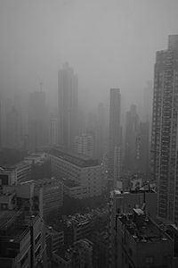Buildings in misty weather, viewed from Sheung Wan, 20 May 2015