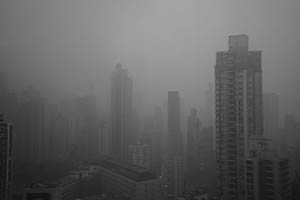 Buildings in misty weather, viewed from Sheung Wan, 20 May 2015