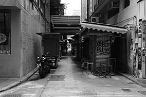 Man Wa Lane, Sheung Wan, 3 May 2015