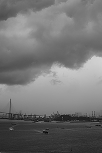Boat traffic with Stonecutters Island behind, viewed from Sheung Wan, 9 May 2015