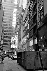 Street view, On Lan Street, Central, 9 June 2015