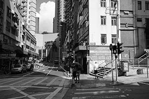 Street view, Queen's Road Central, Sheung Wan, 28 June 2015