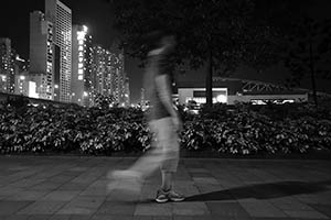 Runner in Sun Yat Sen Memorial Park, Sai Ying Pun, 5 July 2015