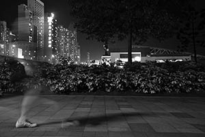 Runner in Sun Yat Sen Memorial Park, Sai Ying Pun, 5 July 2015