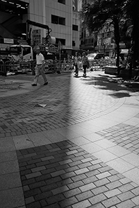 Street scene, Bonham Strand, Sheung Wan, 19 August 2015