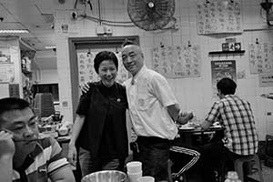 The owner with curator QInyi Lim, Tung Po Kitchen, Java Road Market and Cooked Food Centre, North Point, 18 September 2015