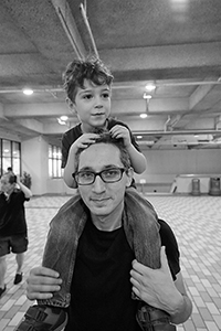 Art historian Opher Mansour and his son, HKU campus, Pokfulam, 9 October 2015