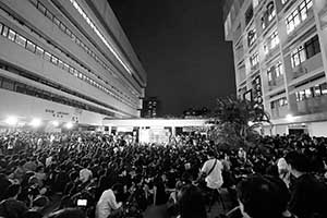 Demonstration on the HKU campus concerning threats to academic freedoms, 9 October 2015