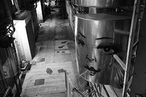 An alleyway off Eastern Street, Sai Ying Pun, 20 October 2015