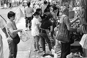 Grocery shopping, Centre Street, Sai Ying Pun, 26 October 2015