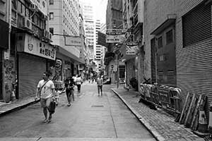 Street scene, Hillier Street, Sheung Wan, 4 October 2015