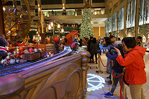 Christmas display in the Landmark atrium, Central, 27 November 2015