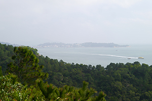 Cheung Chau viewed from the Chi Ma Wan Peninsula, 15 November 2015