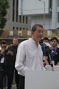 Antony Gormley, at the opening ceremony for the Hong Kong installation of his Event Horizon, Statue Square, 19 November 2015