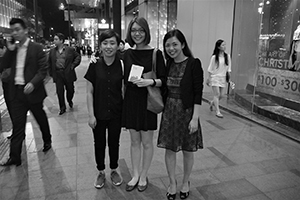 Friends encountered on Queen's Road Central, Central, 19 November 2015