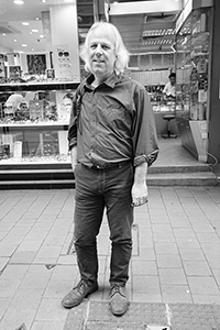 John Batten, Des Voeux Road Central, Sheung Wan, 24 December 2015