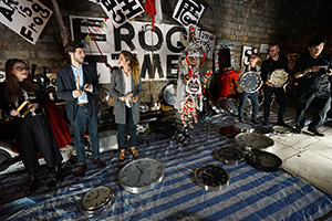 Frog King (Kwok Mang Ho) performance, Chancery Lane, Central, 1 December 2015