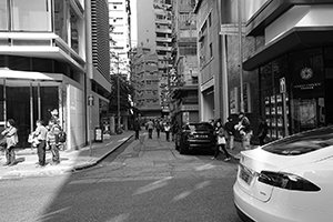 Street scene at the junction of Jervois Street and Cleverly Street, Sheung Wan, 1 January 2016