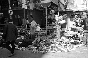 Street market at the junction of Yu Chau Street and Kweilin Street, Sham Shui Po, 8 February 2016