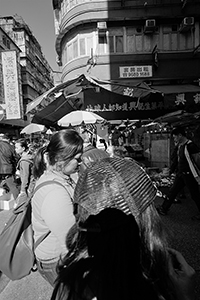 Street scene at the junction of Kweilin Street and Ki Lung Street, Sham Shui Po, 8 February 2016
