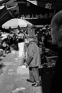 Street scene at the junction of Kweilin Street and Ki Lung Street, Sham Shui Po, 8 February 2016