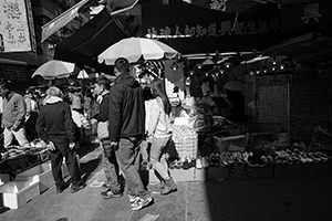 Street scene at the junction of Kweilin Street and Ki Lung Street, Sham Shui Po, 8 February 2016