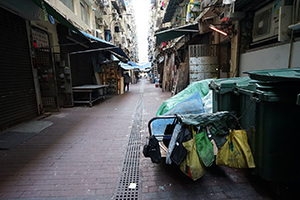 Street scene, Kim Shin Lane, Cheung Sha Wan, 8 February 2016