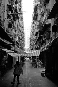 Street scene, Kim Shin Lane, Cheung Sha Wan, 8 February 2016