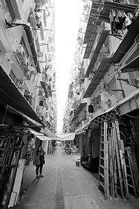 Street scene, Kim Shin Lane, Cheung Sha Wan, 8 February 2016